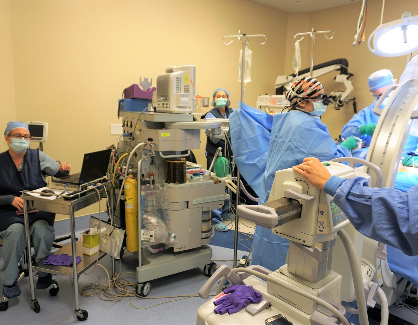 Performing+Surgery+SCWP Performing+Surgery+SCWP